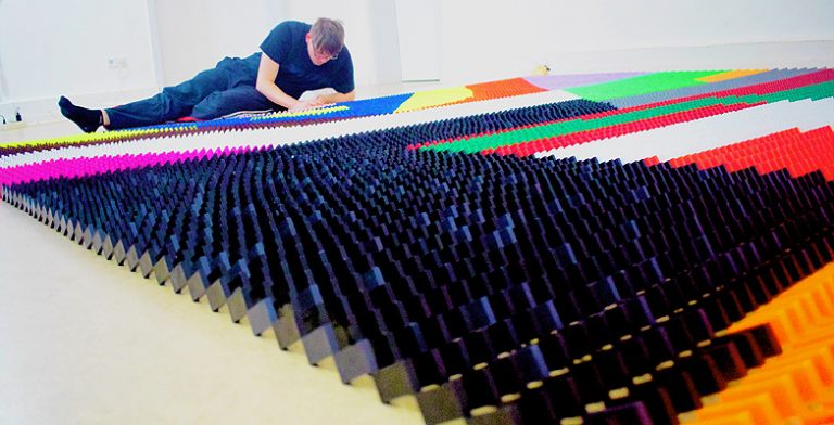 DOMINO-WELTREKORD IN BERLIN-MARZAHN | REKORD-INSTITUT für DEUTSCHLAND